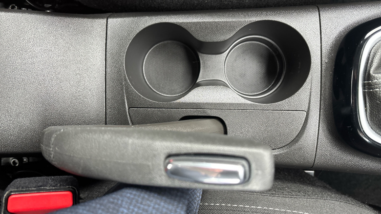 Vauxhall Crossland 1.2 Design 5dr Petrol Hatchback